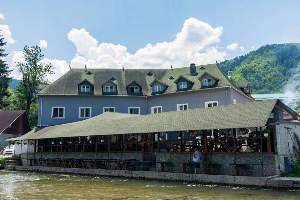 Ho2 Hotel Poiana Marului (Caras-Severin)